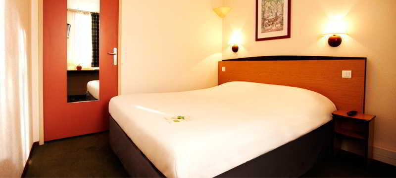 Hotel Campanile Paris 15 - Tour Eiffel 2*